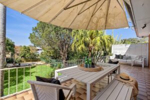 comment aménager une terrasse exposée au vent