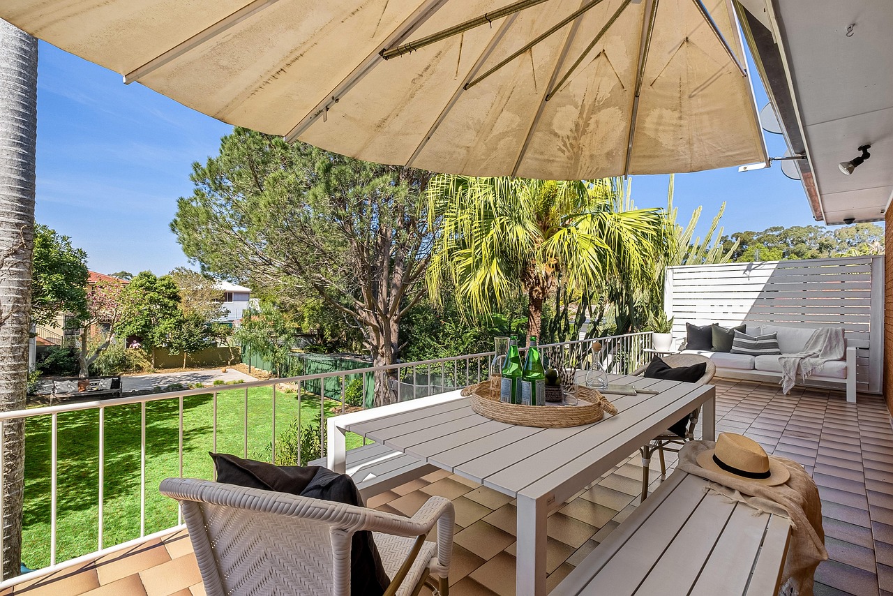comment aménager une terrasse exposée au vent
